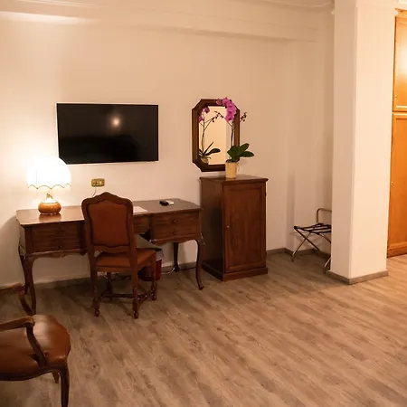 Отель Park Ge.al.